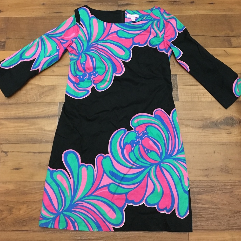 Lilly Pulitzer Size 4 3/4 sleeve dress