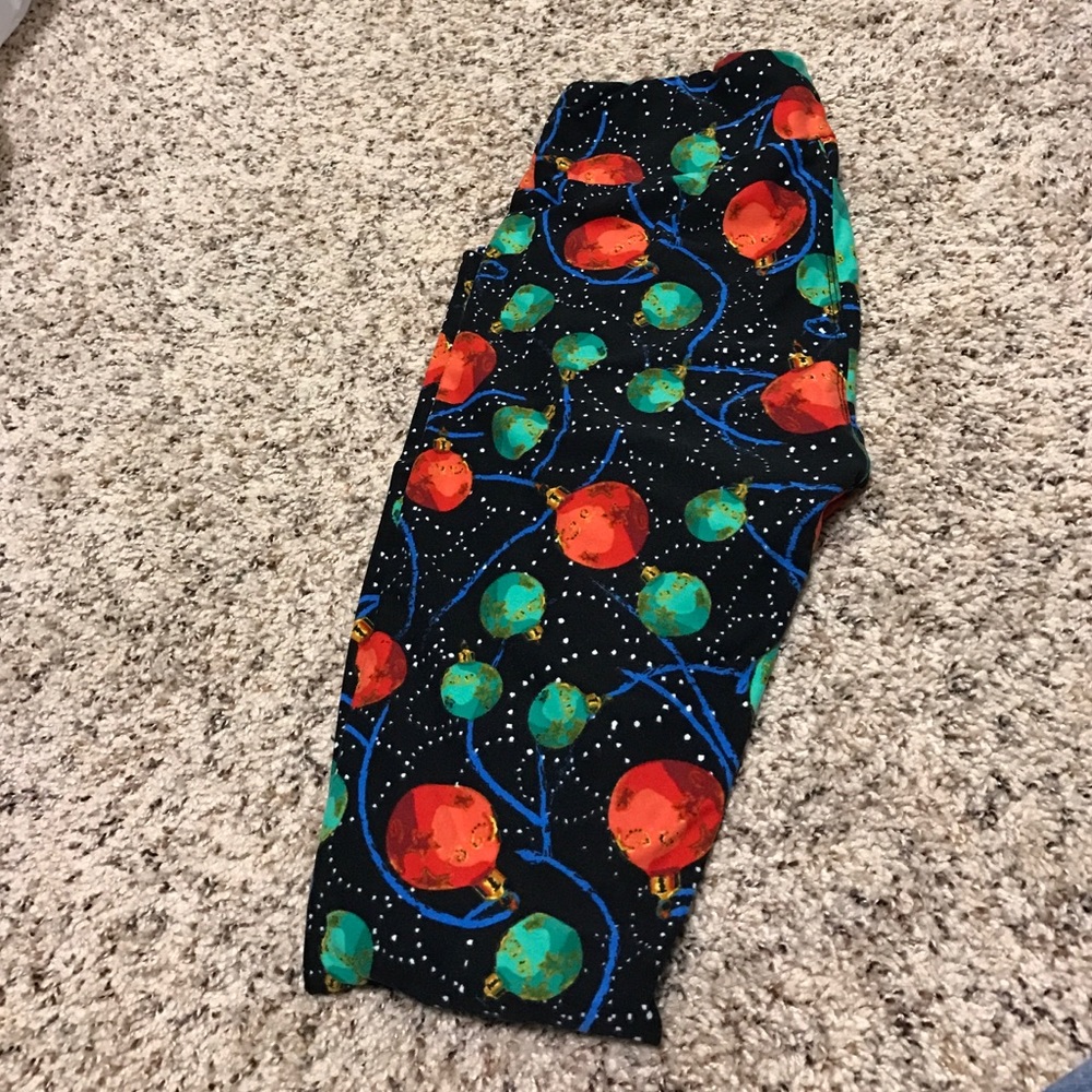 OS Lularoe Christmas leggings
