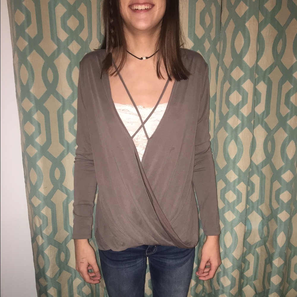Vestique Cross in front Top