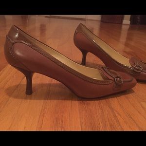 Cole Haan brown leather/ patent medium heel pumps