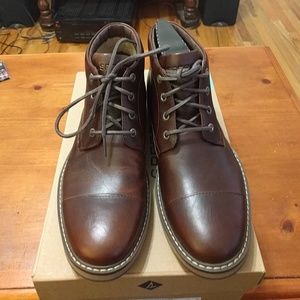 Sperry Commander Chukka