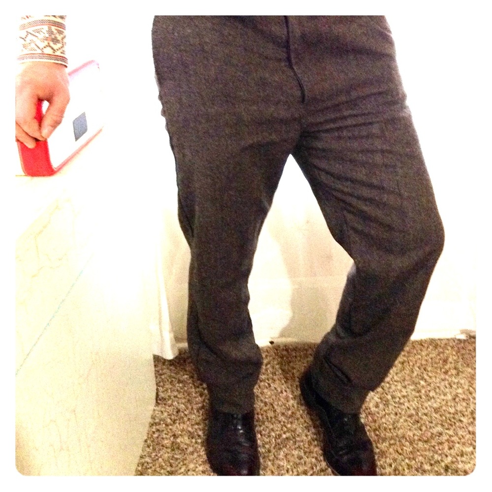 Minimum trousers European size 50 (34/32 American)