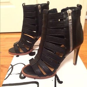 Dolce Vita Black Heels Size 6 Womens