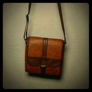 NWOT Aldo Messenger Bag