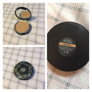 Kay Von D Lock It Powder Foundation