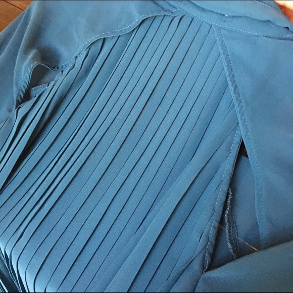 💙💚REDUCED PRICE💚💙Cotton On Sheer Button up - Picture 4 of 5