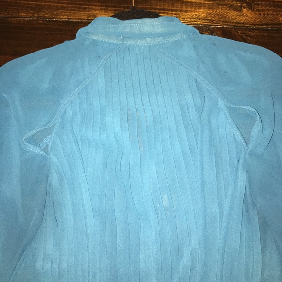 💙💚REDUCED PRICE💚💙Cotton On Sheer Button up - Picture 5 of 5