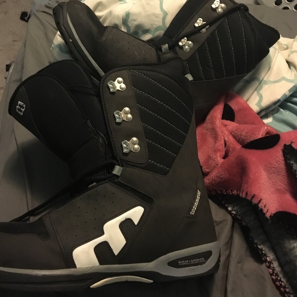 Men's morrow snowboarding boots