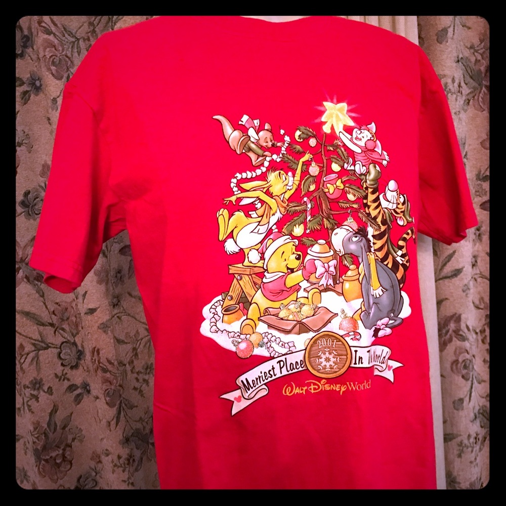 Disney Men's Size Small T Shirt