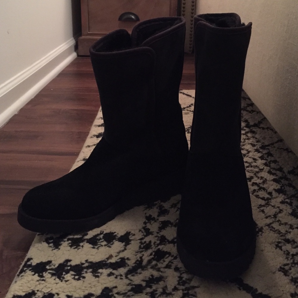 New Amie Ugg