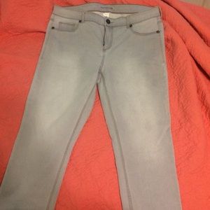 Gray skinny jeans