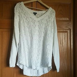 Torrid Size 2 pure white sweater