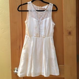 Bcbg generation white lace dress