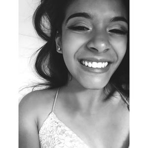 Meet your Posher, Abigail