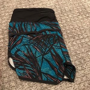 Speed shorts size 6