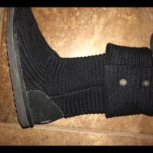 Uggs size 8 Sweater with buttons