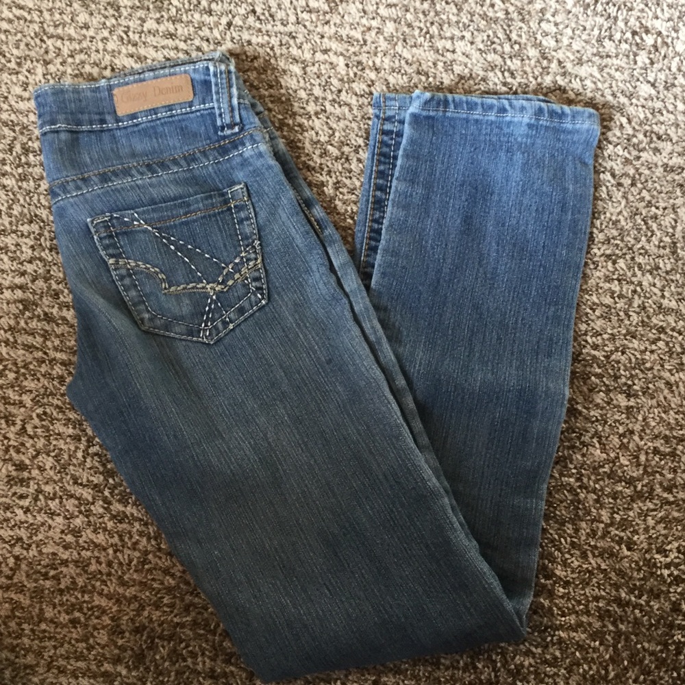 SOLD Gizzy denim boot cut jeans.