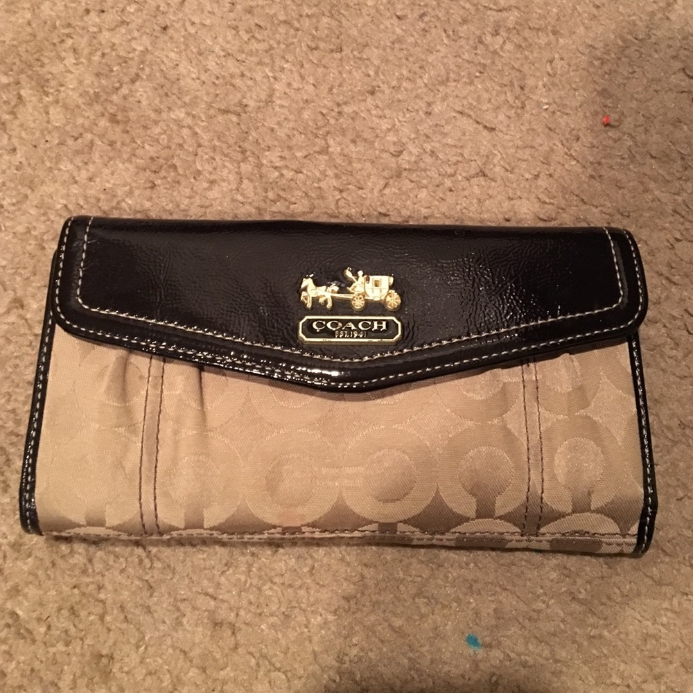 Coach wallet