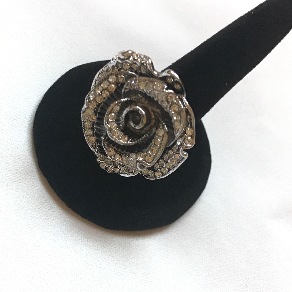 Silver rose Ring