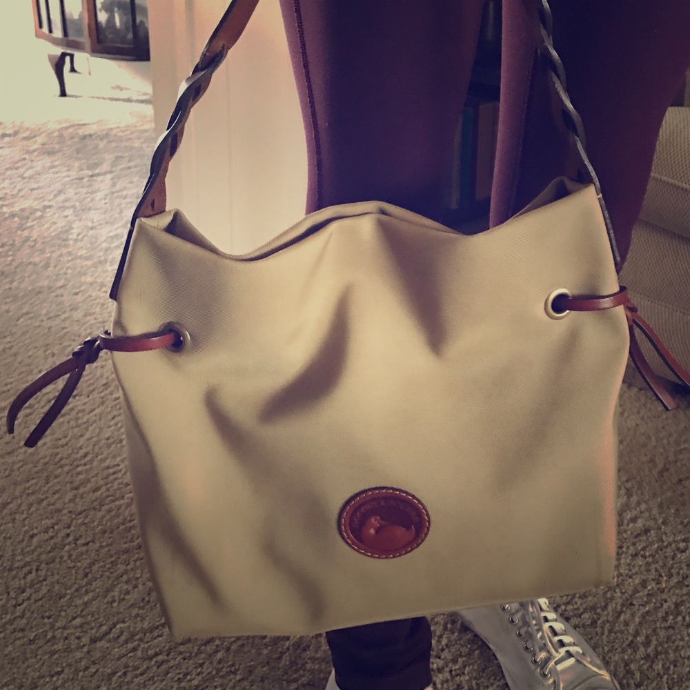 Medium size Dooney and Bourke purse