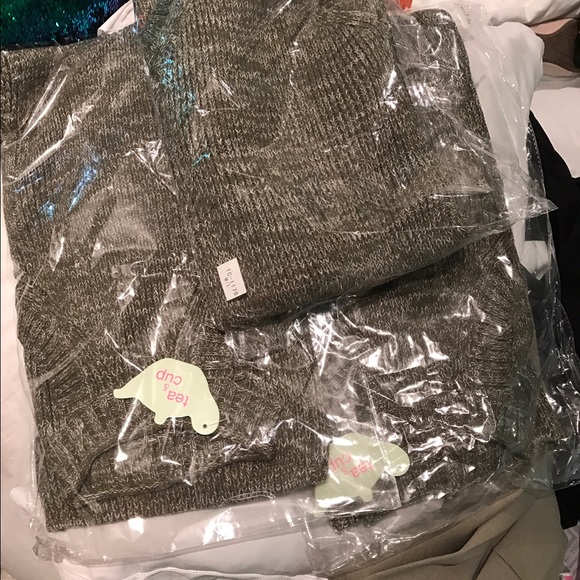 Olive Sweater Dress - Picture 3 of 4