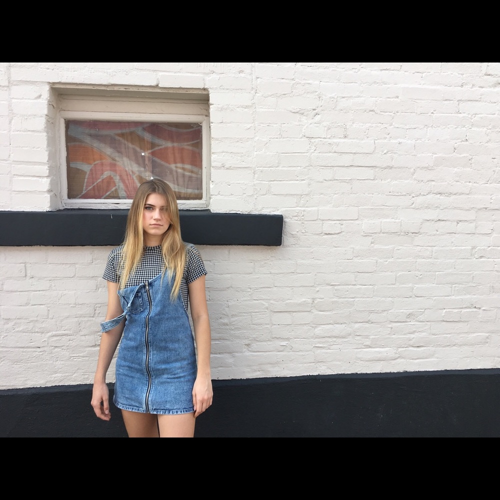 Meet your Posher, Alexis