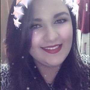 Meet your Posher, Deborah