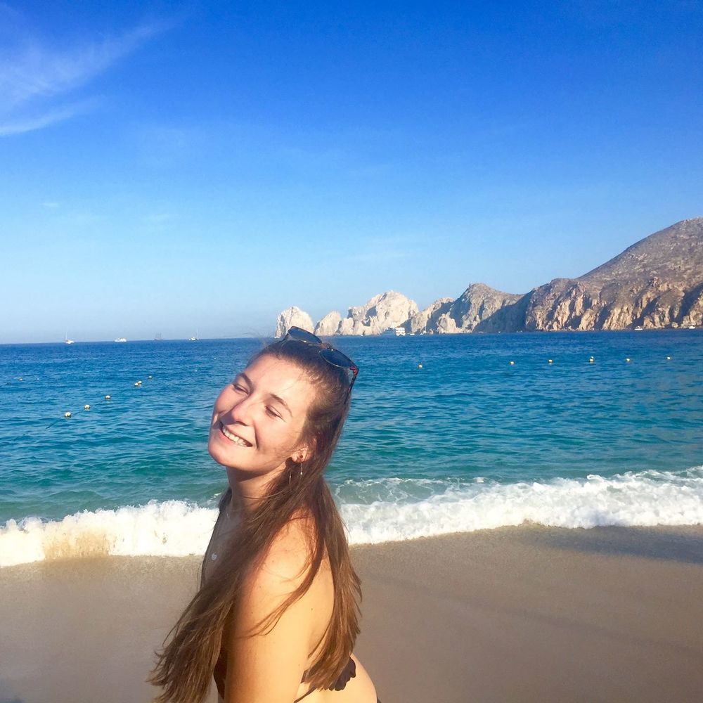 Meet your Posher, Sabrina
