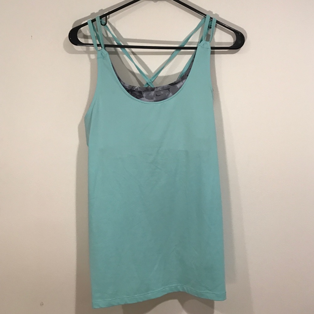 Carrie Underwood Workout top