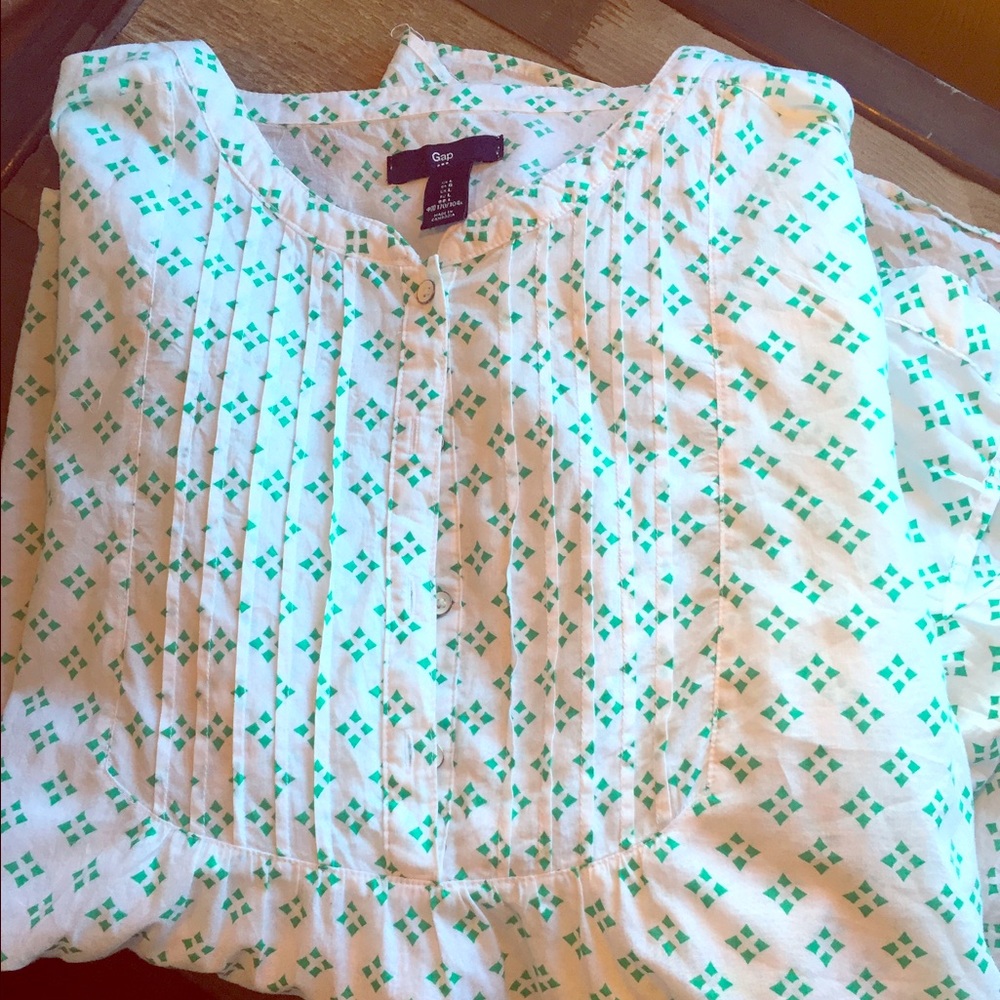 GAP blouse 👚