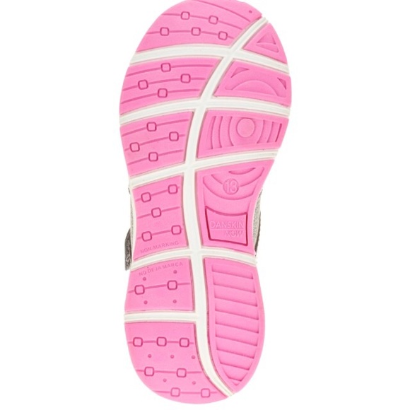 Danskin Now Shoes Nwt 35 Danskin Now Glitter Running Shoes Poshmark