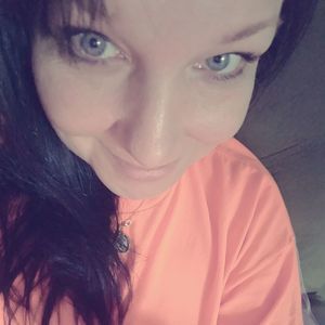 Meet your Posher, Karin