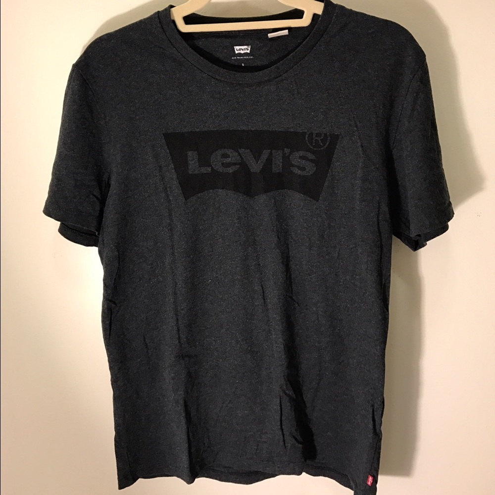 Levi's soft fabric t-shirt