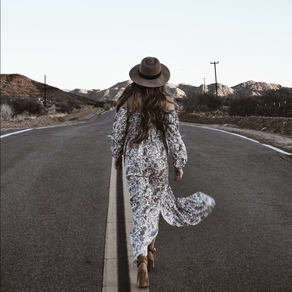 Off the shoulder Maxi Dress