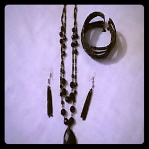 3pic Black beaded choker necklace with black