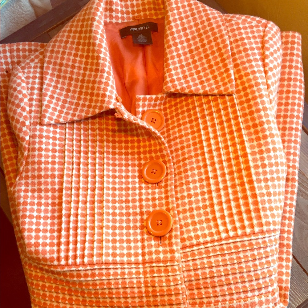 Vintage inspired orange coat 🍑🍑🍑