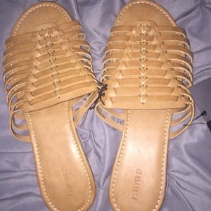 Forever 21 sandals💕
