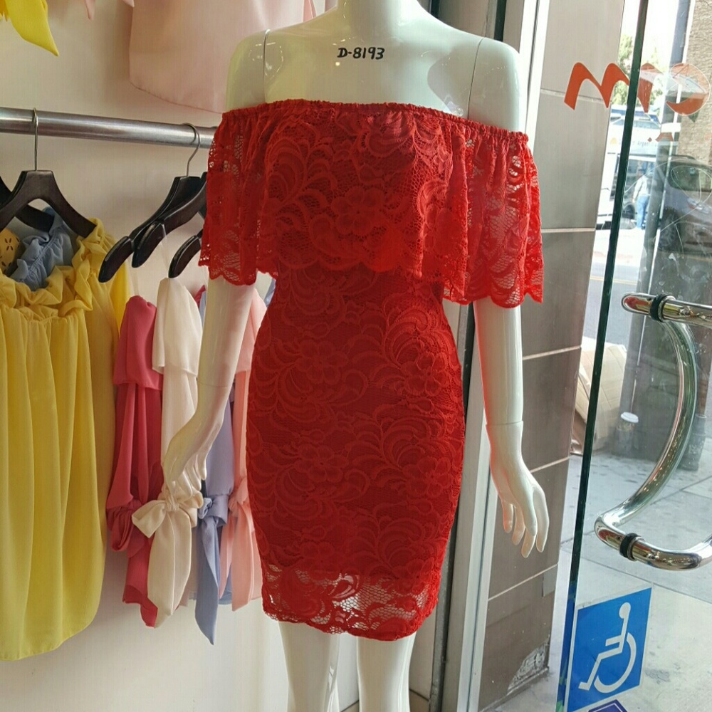 Off shoulder lace dress only black color left.