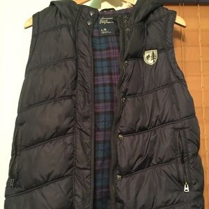 American Eagle 🦅 vest only worn once.