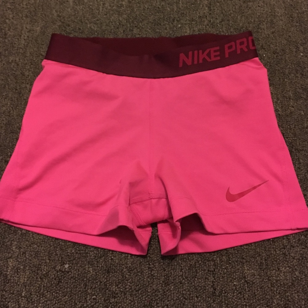 Nike Pro