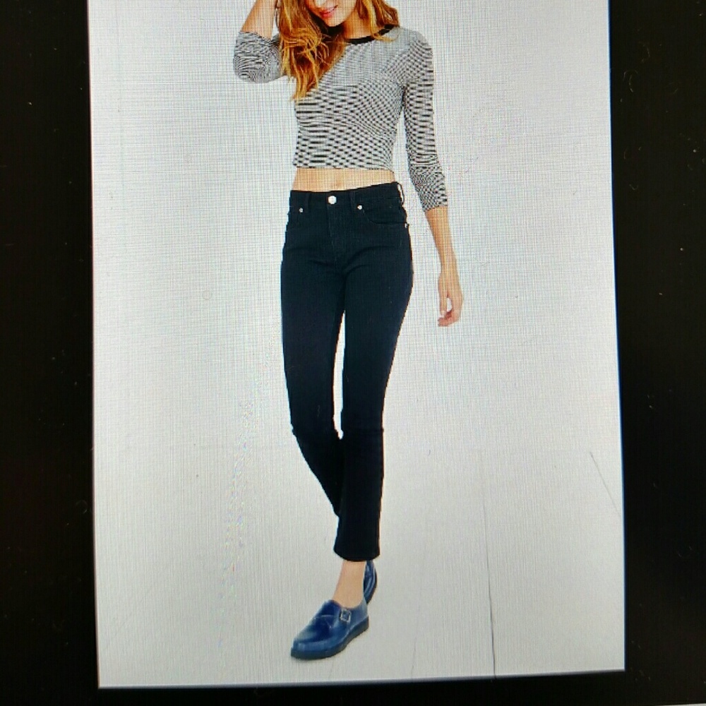 BDG drain pipe pure black jeans