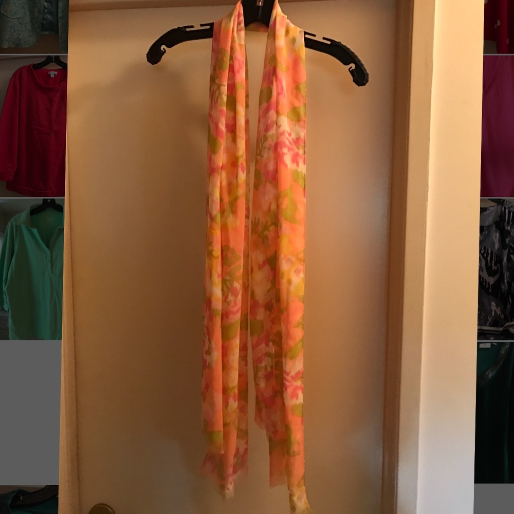 Light scarf