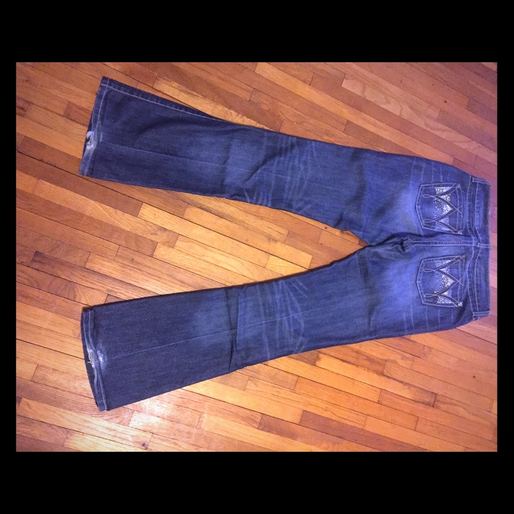 Wrangler rhinestone pocket jeans 7x36
