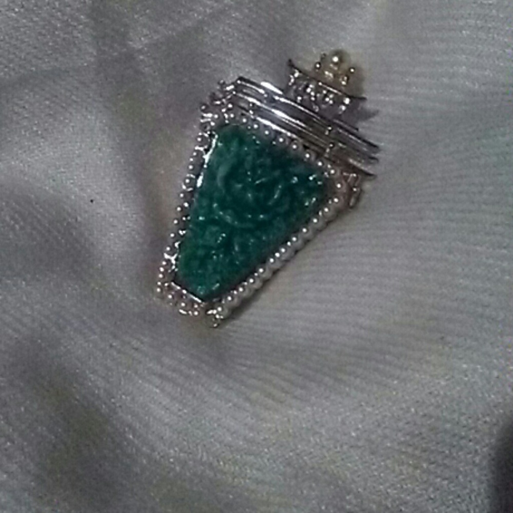 Pendant/brooch