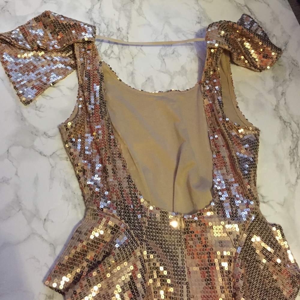 Gold Sequin Party / Cocktail Dress! Like new! Med - Picture 3 of 3