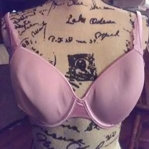 2 Victoria secret 38d Angeles