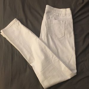 White skinny jeans