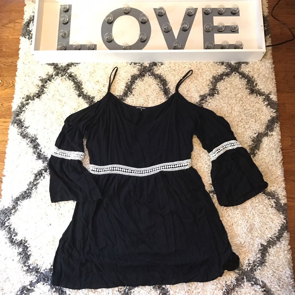 Boho style lightweight cold shoulder black dress