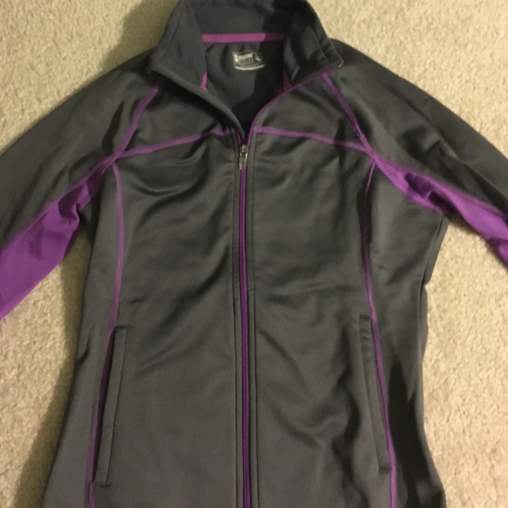 Zip up - Picture 2 of 2