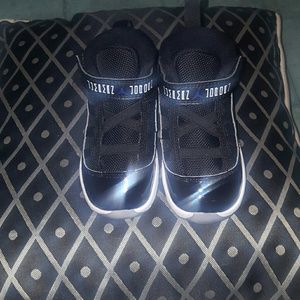 Sneakers, Jordan Retro 11